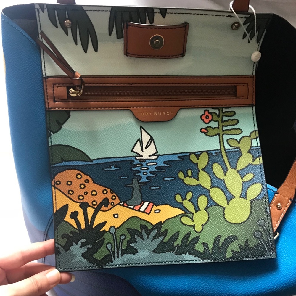 ❗️SOLD❗️Tory Burch Kerrington Parrot Square Tote - Picture 6 of 8